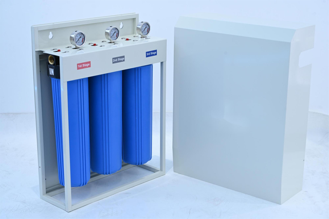 3-Stage Water Filter System with Pressure Gauges And Stainless Steel Housing Cover