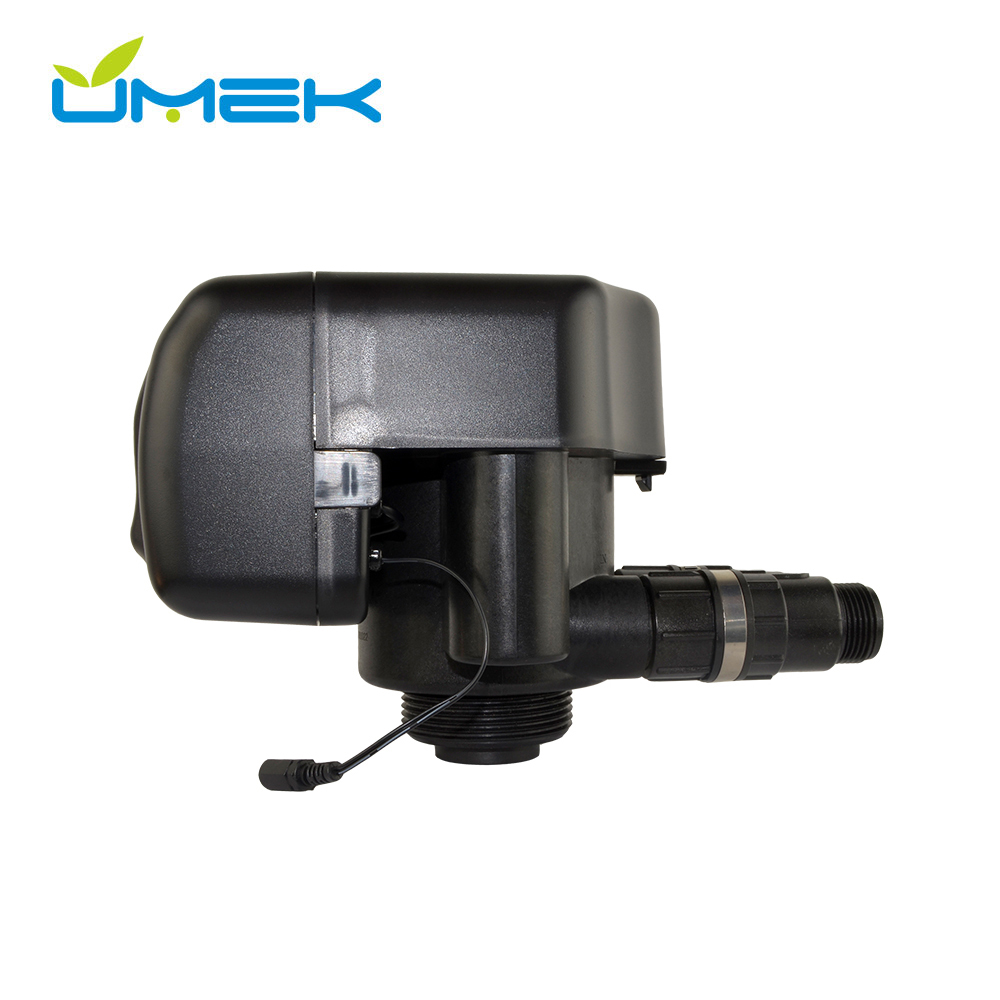 Runxin F92A Automatic Softener Valve 1" NPT, 5 M³/h, 2.5"-8 NPSM Mount