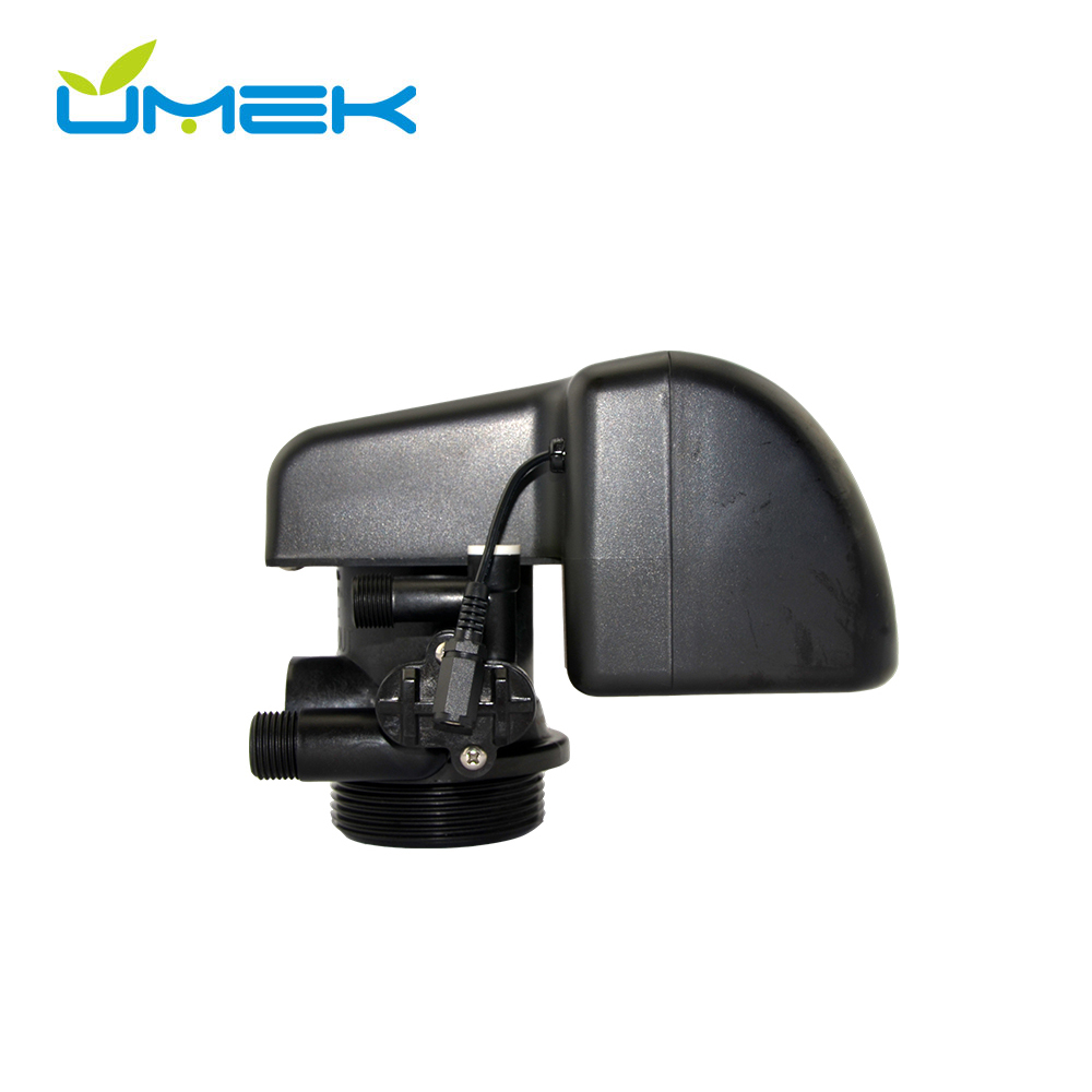 Runxin Control Valve F69D for Residential Water Softeners (32mm Inlet, 4m³/h Flow Rate)